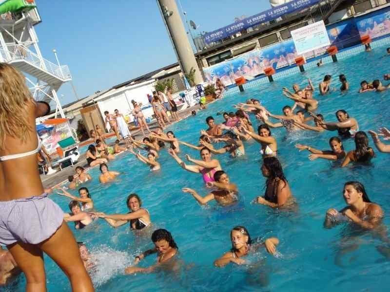 Hotel Fucsia Riccione Kültér fotó