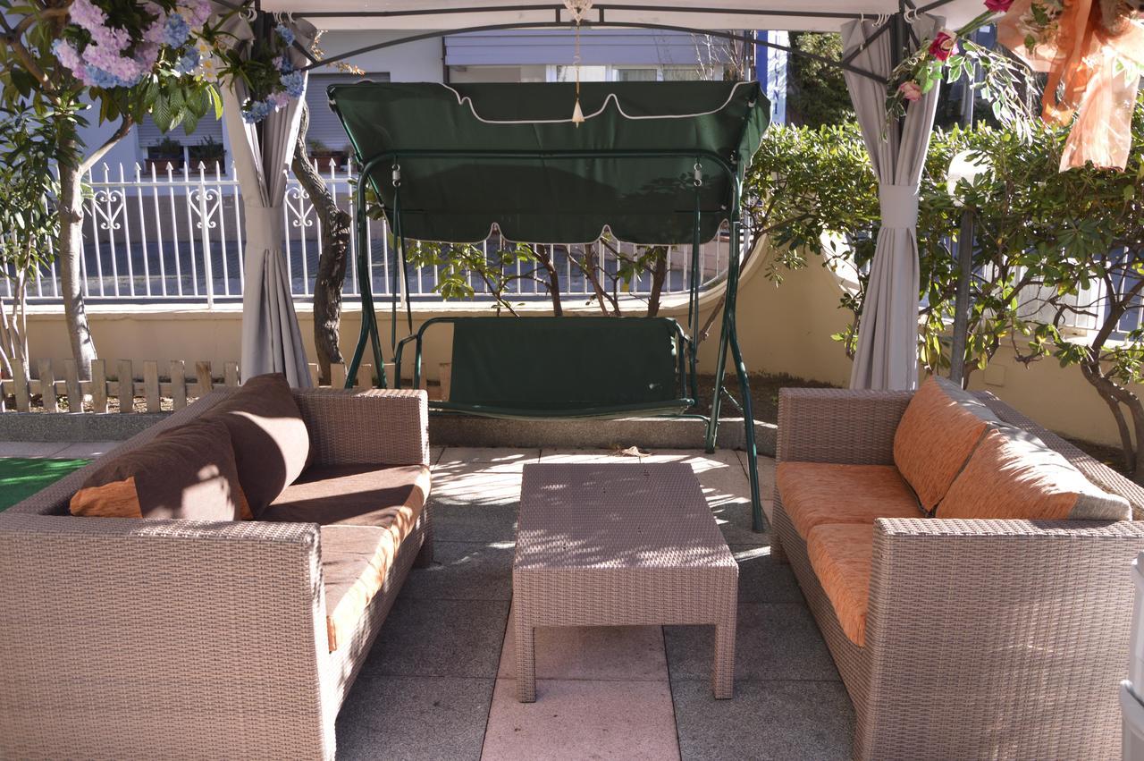 Hotel Fucsia Riccione Kültér fotó